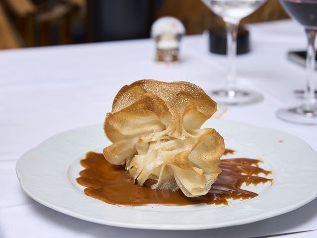 La Vieille Auberge Aumonière Chèvre Pomme & Caramel au Beurre salé